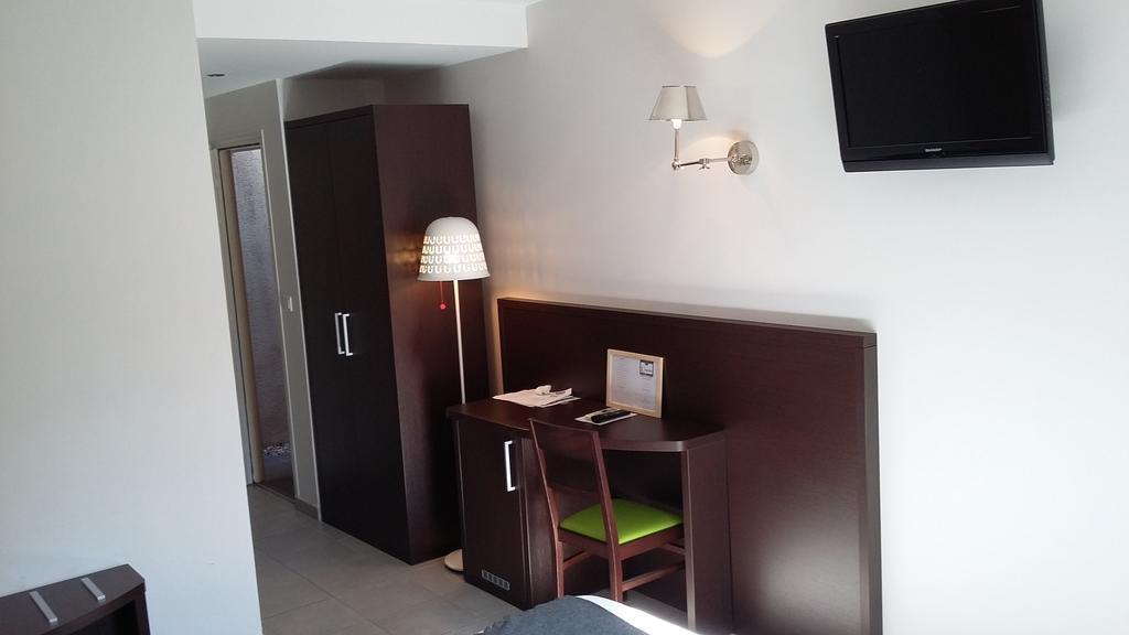L'Esplan Hotel Сен-Пол-Троа-Шато Стая снимка