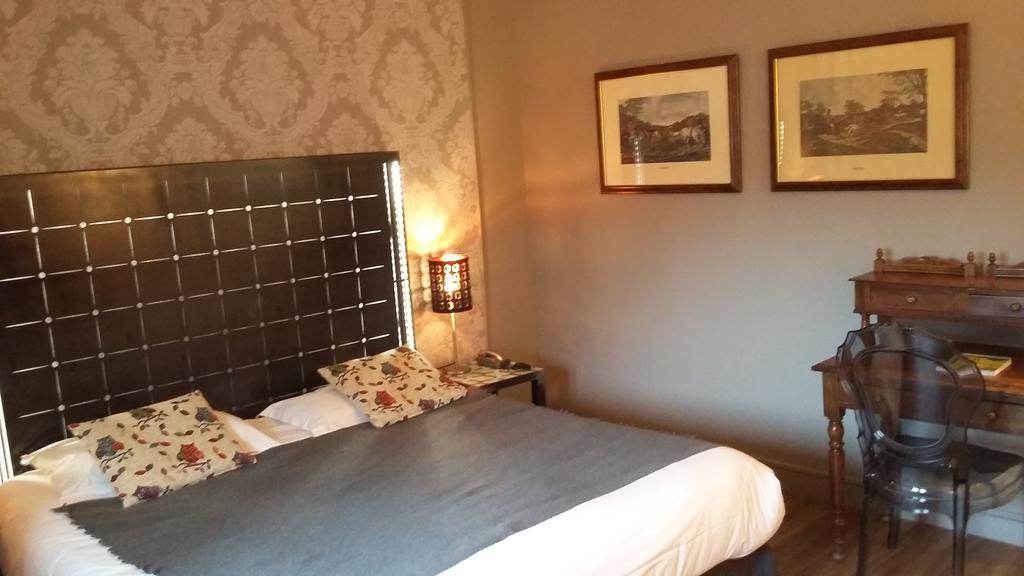 L'Esplan Hotel Сен-Пол-Троа-Шато Екстериор снимка