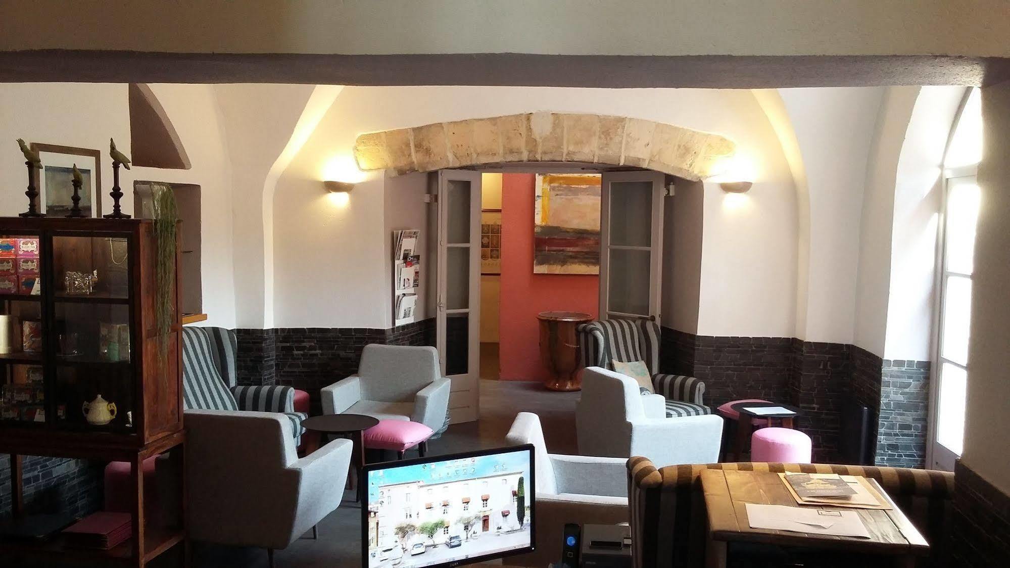 L'Esplan Hotel Сен-Пол-Троа-Шато Екстериор снимка
